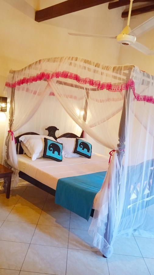 Singithi Villa Unawatuna Buitenkant foto