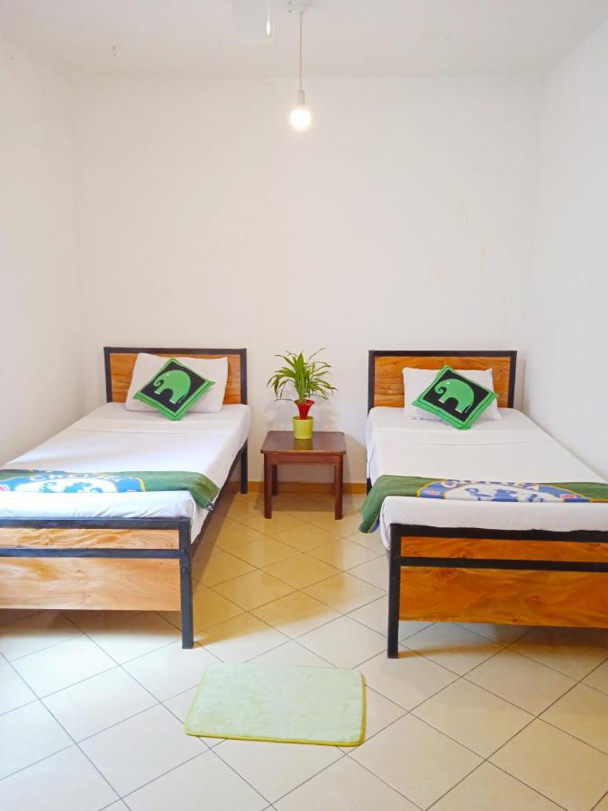 Singithi Villa Unawatuna Buitenkant foto