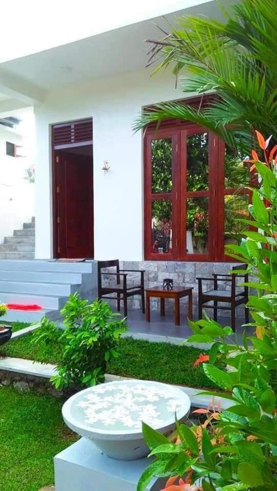 Singithi Villa Unawatuna Buitenkant foto