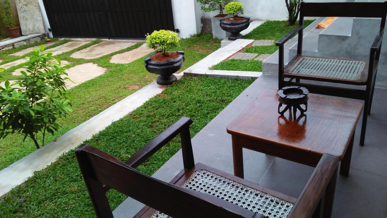 Singithi Villa Unawatuna Buitenkant foto