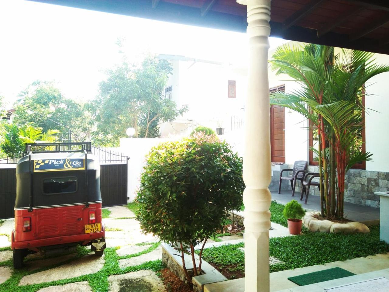 Singithi Villa Unawatuna Buitenkant foto